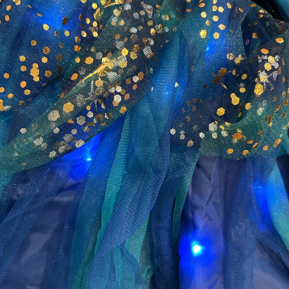 Halloween Light up Fairy costume Blue and Gold, Size Small- 6/7 - Picture 4 of 4